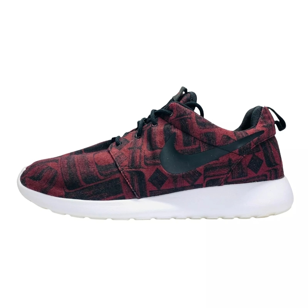 Nike Roshe One Night Maroon Women's Sneakers Size 8.5